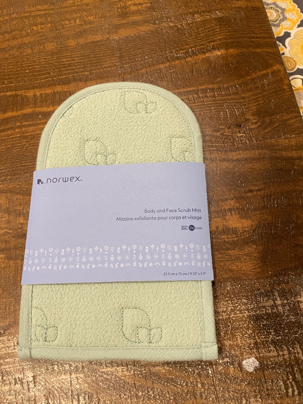 Norwex Light Green body & face scrub mitt